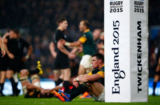 LONDON, ENGLAND - OCTOBER 24: Jesse Kriel of South Africa sits dejected by the post pads at the end of the match during the 2015 Rugby World Cup Semi Final match between South Africa and New Zealand at Twickenham Stadium on October 24, 2015 in London, United Kingdom. (Photo by Shaun Botterill/Getty Images)