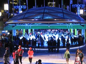 robson-square-ice-rink-984x500