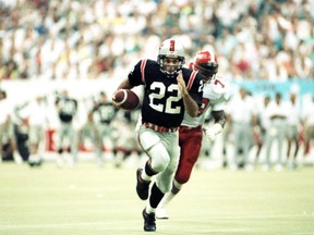 Vancouver, June 23, 2008  Lions' Quarterback Doug Flutie goes for a run in a game against the Calgary Stampeders on Aug. 15, 1991.  (Photo:  Jeff Vinnick/PNG)