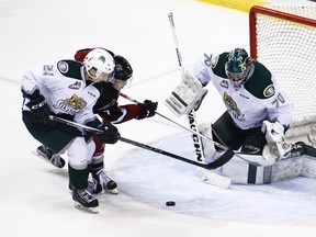 Ty Ronning, trying to score here on Carter Hart of Everett, was added to the CHL Top Prospects Game on Monday, as a replacement for Giants teammate Tyler Benson.  (Photo by Ben Nelms/Getty Images)