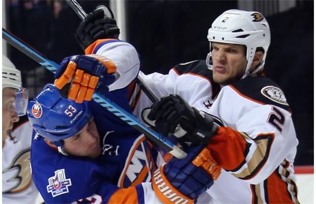 Sharks don't take kindly to talk of embellishment from Kevin Bieksa 