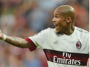 Dutch World Cup midfielder Nigel De Jong is apparently coming from AC Milan to the L.A. Galaxy.