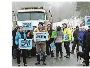 Protesters at the entrance to the SIA landfill site in Shawnigan Lake, B.C. January 6, 2016.
