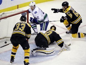 Daniel Sedin's third period goal held up as the winner for the Canucks, who defeated Boston 4-2 on Thursday night. The goal was the 347th of his career, making him the Canucks' all-time leading scorer. He scored a second goal into an empty net.