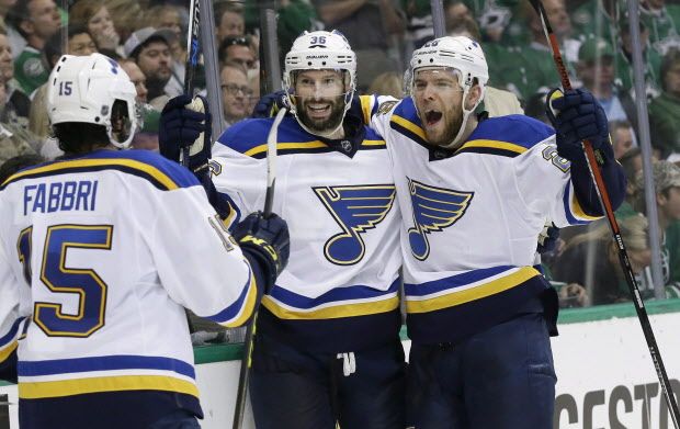 Look at those happy Blues. THE CANADIAN PRESS/AP/LM Otero