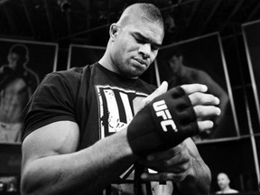 Heavyweight contender Alistair Overeem headlines the first UFC event in his home country of Holland Sunday against his teammate Andrei Arlovski.