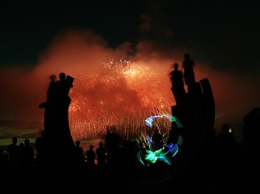 Kids found the best viewing perches for the Celebration of Light.  Rob Kruyt Photo