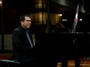 Colombian-Canadian pianist Alejandro Ochoa, who helped start the Blueridge Festival, says ‘it was a nice opportunity to get together with friends in semi-formal concerts, and we loved it and began to take it more seriously.’
