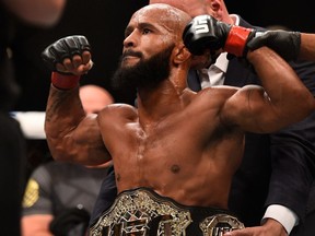 demetrious_johnson_belt_win