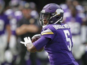 Minnesota Vikings quarterback Teddy Bridgewater suffered a possibly season-ending knee injury when he planted to throw during practice Tuesday.