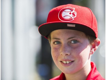 VANCOUVER August 19 2016. Henry Bull works the numbers on the scoreboard for a Vancouver Canadians game at Nat Bailey stadium  Vancouver, August 19 2016. ( Gerry Kahrmann  /  PNG staff photo)  ( Prov / Sun News ) 00044657A Story by Steve \Ewen [PNG Merlin Archive]