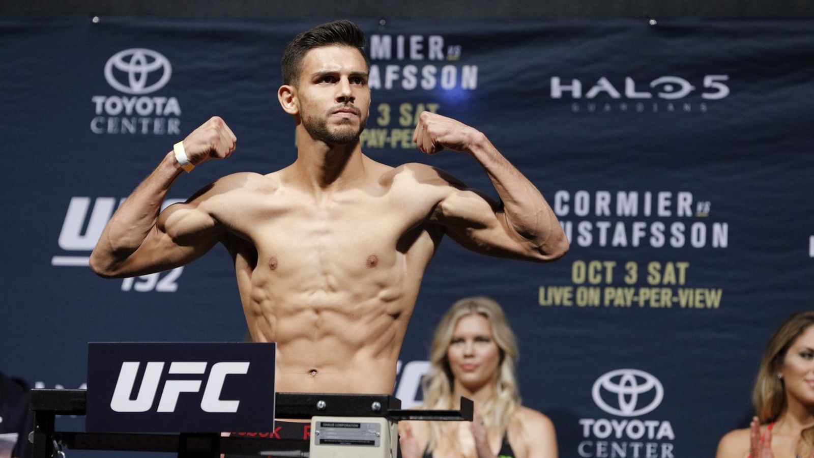 UFC free fight: Yair Rodriguez knocks out Andre Fili with insane