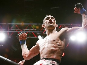 Tony Ferguson pushed his winning streak to nine with a unanimous decision win over former champ Rafael dos Anjos in Mexico City.