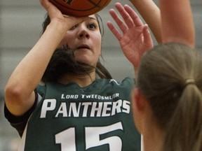 Lord Tweedsmuir's Maryn Budiman scores 35 in derby triumph over Thunder. (PNG photo)