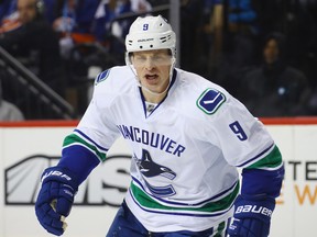 Jack Skille had two goals for the Vancouver Canucks Thursday night in Tampa Bay. Wait, what?