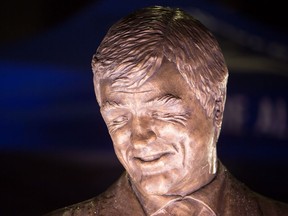 The bronze statue depicts the former Vancouver Canucks head coach Pat Quinn in the 1994 Stanley Cup playoffs.
