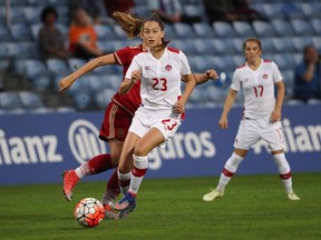 B.C. teenage forward Jordyn Huitema has joined Paris Saint-Germain on a four-year deal.