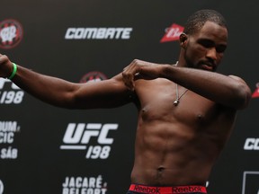 CURITIBA, BRAZIL - MAY 13:  Corey Anderson steps on the scale during the UFC 198 weigh-in at Arena da Baixada stadium on May 13, 2016 in Curitiba, Parana, Brazil. (Photo by Buda Mendes/Getty Images)