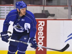 Ryan Johnson practices with the Canucks in January 2009.