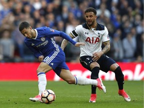 Chelsea's Belgian midfielder Eden Hazard (L) vies with Tottenham Hotspur's English defender Kyle Walker (R) during the FA Cup semi-final football match between Tottenham Hotspur and Chelsea at Wembley stadium in London on April 22, 2017.