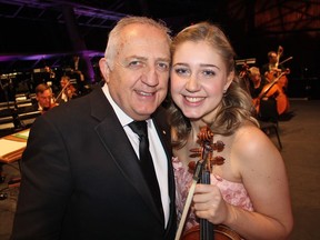 Maestro Bramwell Tovey orchestrated his final Vancouver Symphony Ball. This year’s event was made more special with a performance by his daughter Jessica on the violin.