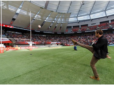 VANCOUVER, BC - MARCH 11:  TAG Heuer Ambassador Chris Hemsworth participates in the TAG Heuer #DontCrackUnderPressure challenge benefiting BC Rugby and indigenous youth rugby programs at the 2018 Canada Sevens Rugby Tournament at BC Place on March 11, 2018 in Vancouver, Canada.