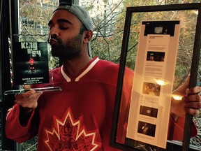 Jamil Karimani kisses his trophy after winning the King of '94 tournament in Las Vegas in September 2017.