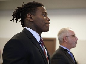 San Francisco 49ers linebacker Reuben Foster, left, stands next to his attorney, Joshua Bentley, during his arraignment at the Santa Clara County Hall of Justice in San Jose, Calif., Thursday, April 12, 2018. (Dai Sugano/San Jose Mercury News via AP, Pool)