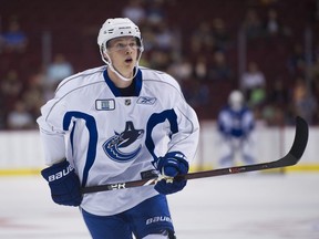 Elias Pettersson could have a future NHL linemate in Kole Lind.