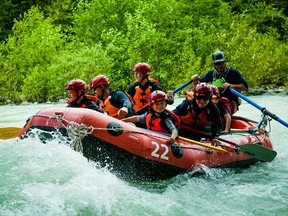 B0_TAG_2016_Rafting_med