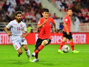 South Korea's midfielder In-Beom Hwang has reportedly signed a deal with the Vancouver Whitecaps.