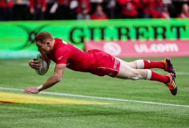 Canada's Connor Braid (6) scores a try against Fiji during World Rugby Sevens Series action in Vancouver, B.C., on Saturday, March 9, 2019.