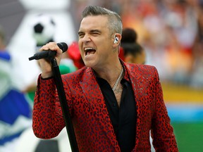 Robbie Williams.