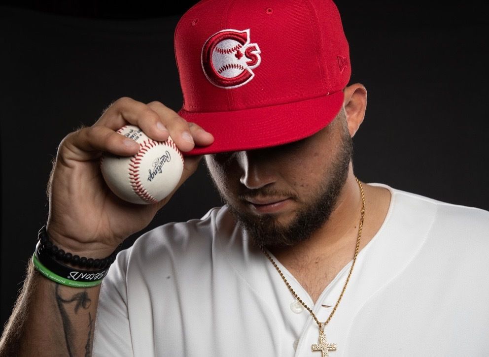 Vancouver Canadians: Big brother watching massive Manoah man the