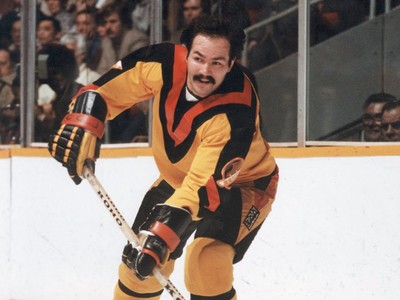 40 years ago, the Canucks unveiled their Flying V jerseys — and