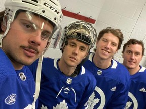 Auston Matthews, Justin Bieber, Mitch Marner and Tyson Barrie. (instagram.com/justinbieber)