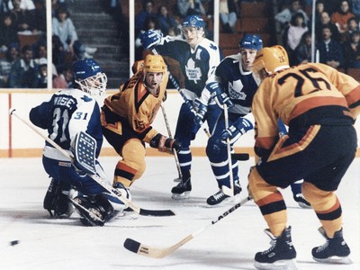Vintage 80s 90s CCM Toronto Maple Leafs Al Iafrate - Depop