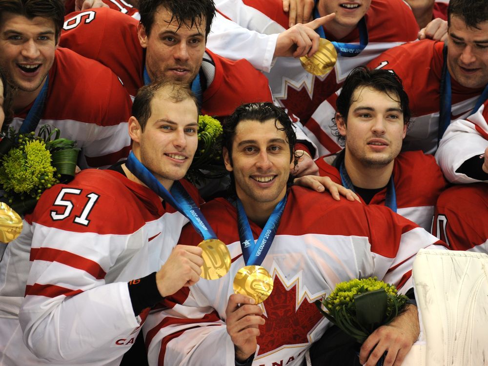 ROBERTO LUONGO 2010 Team Canada SIGNED Olympic Hockey Jersey - NHL