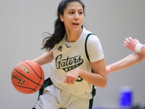 Sophia Wisotzki, in action for the Walnut Grove Gators, says it’s ‘so much less stressful’ knowing what her basketball plans are going forward with her commitment to SFU, since there may not be a high school season due to the pandemic.