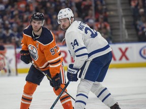 Connor McDavid (left) of the Edmonton Oilers and Auston Matthews of the Maple Leafs.