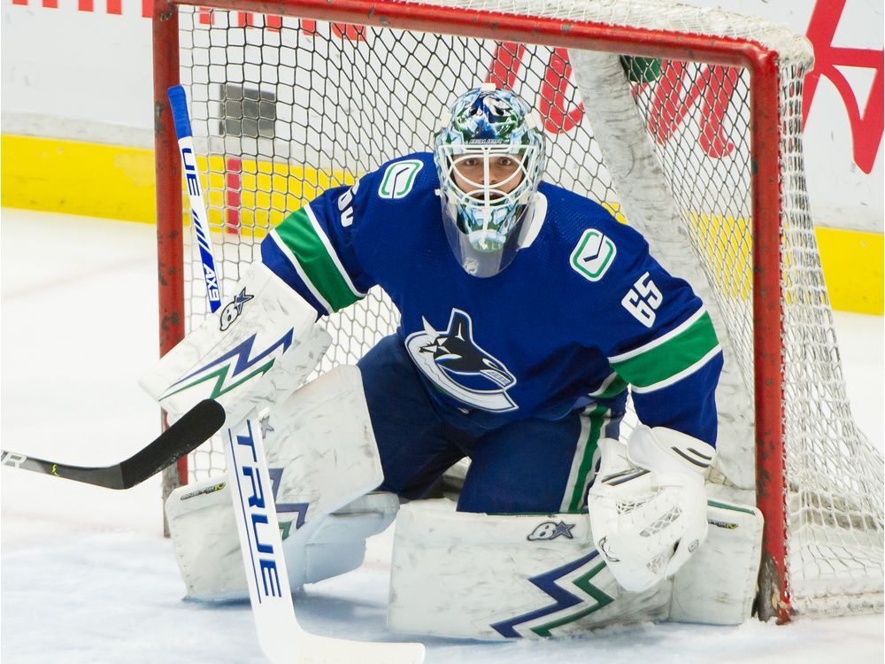 Canucks start Michael DiPietro as COVID-19 cases mount, UBC stopper is backup option