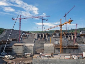 Fort St. John, B.C. (June 2021) -- Work at the spillway gate structures and spill basin weirs continues.