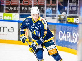Vancouver Canucks prospect Joni Jurmo (#7) playing for Jukurit of the Finnish Liiga this season.