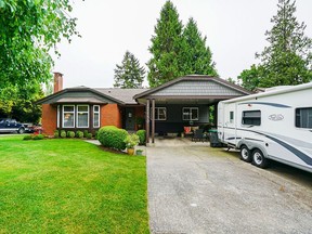 This West Cloverdale rancher was listed for $1,250,000 and sold for $1,279,000.