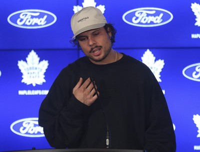 Auston Matthews is excited for NHL players to express themselves with  relaxed dress code - Article - Bardown