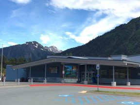 Glacier Valley Elementary School exterior.