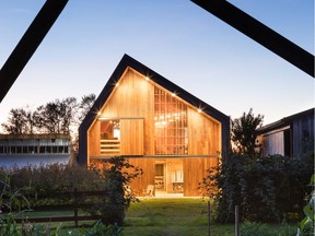 Swallowfield barn in Langley, by Motiv Architects.