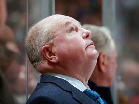 Boudreau: Rutherford's critical comments should motivate Canucks