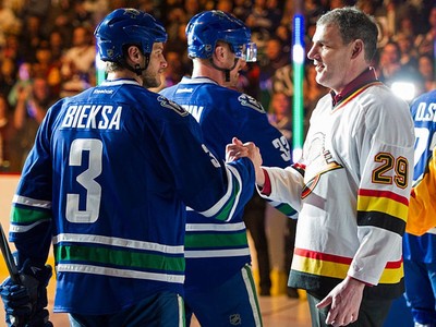 Bieksa will sign a one-day contract to retire as a Canuck