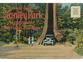 Vintage postcard of Stanley Park — Souvenir Folder.